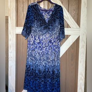 Charles McLaughlin Blue Patterned V-Neck Dress. P2P 26-28”. SIZE 22W. EUC